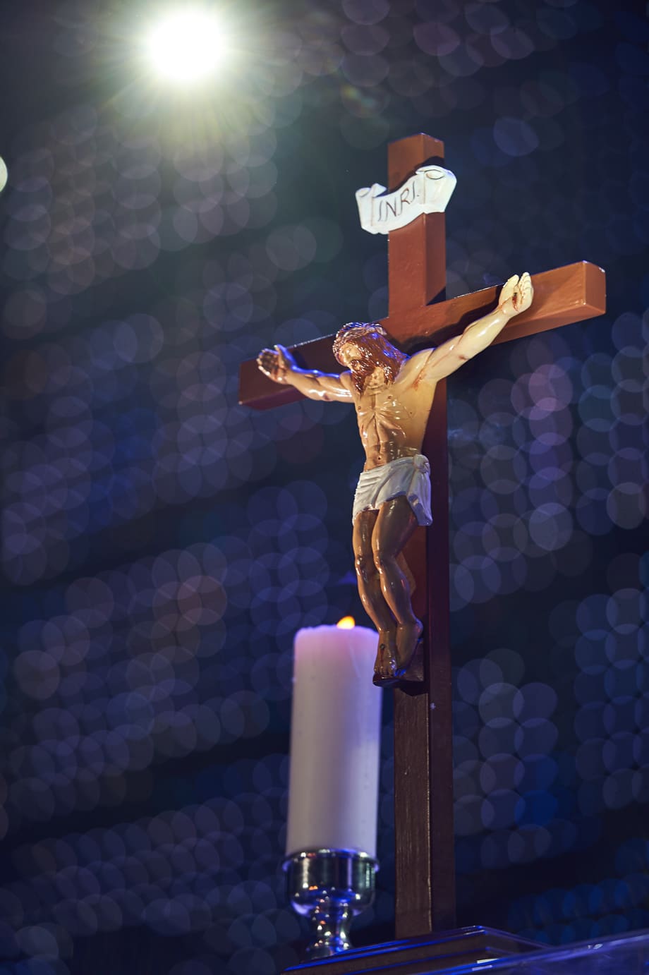 Featured image for “Tuhannet osallistuivat yhtä aikaa suoriin Sleyn jumalanpalveluslähetyksiin”