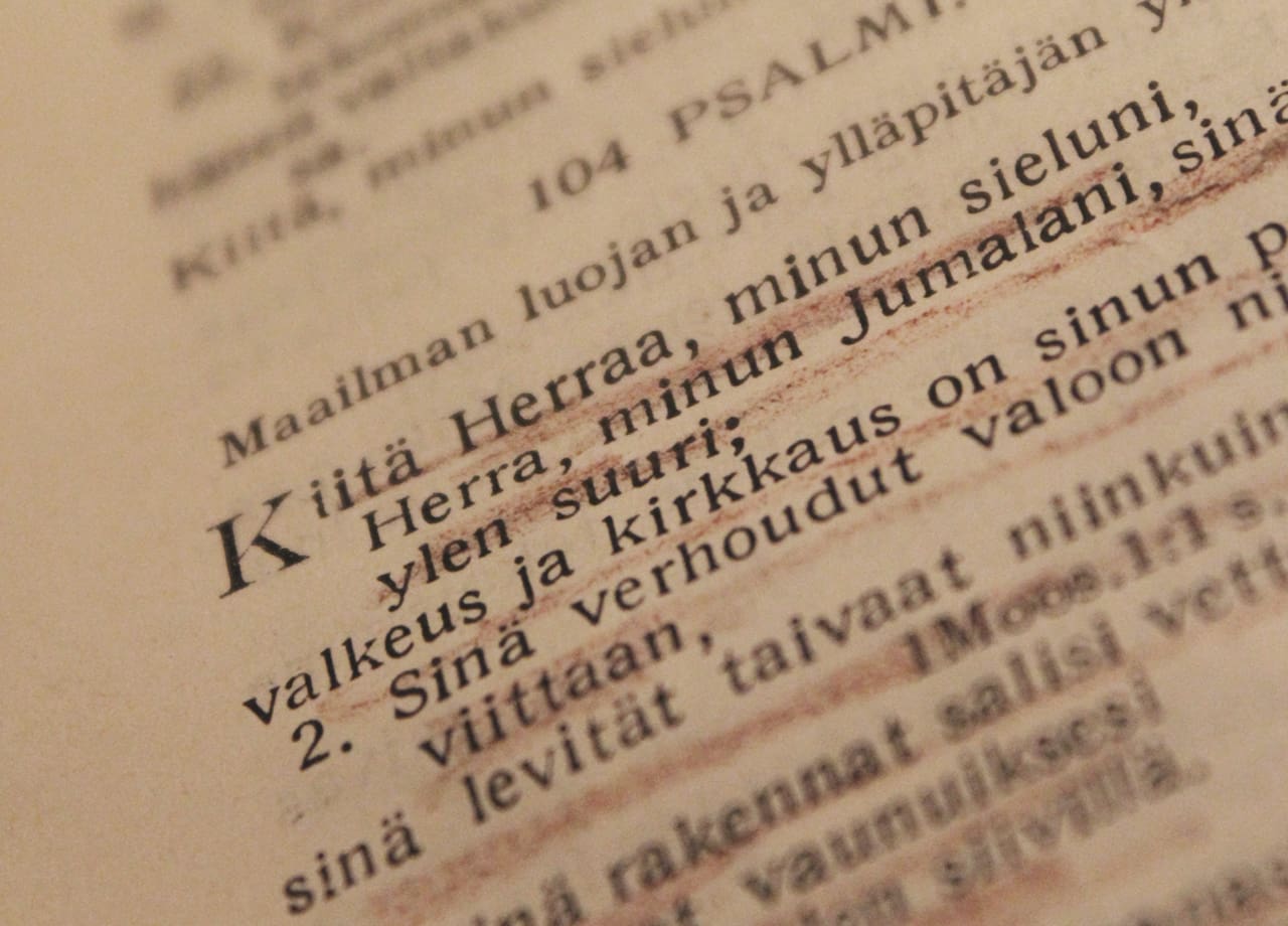 Featured image for “Pyhä kieli”