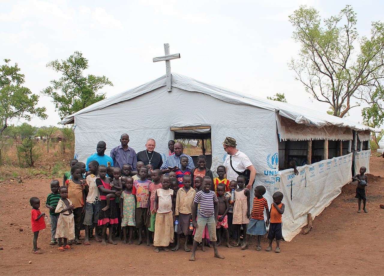 Lapsia pakolaisleirillä Ugandassa